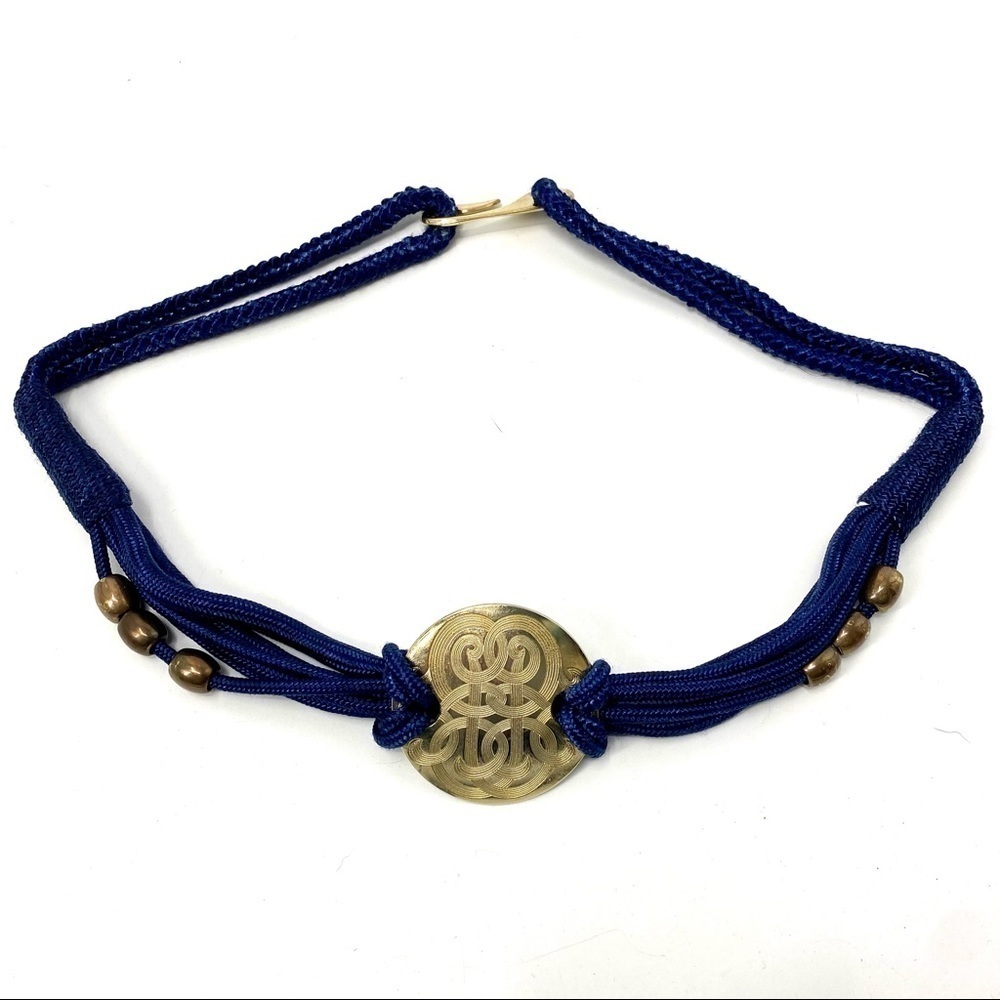 Vintage navy rope waist belt gold toned emblem